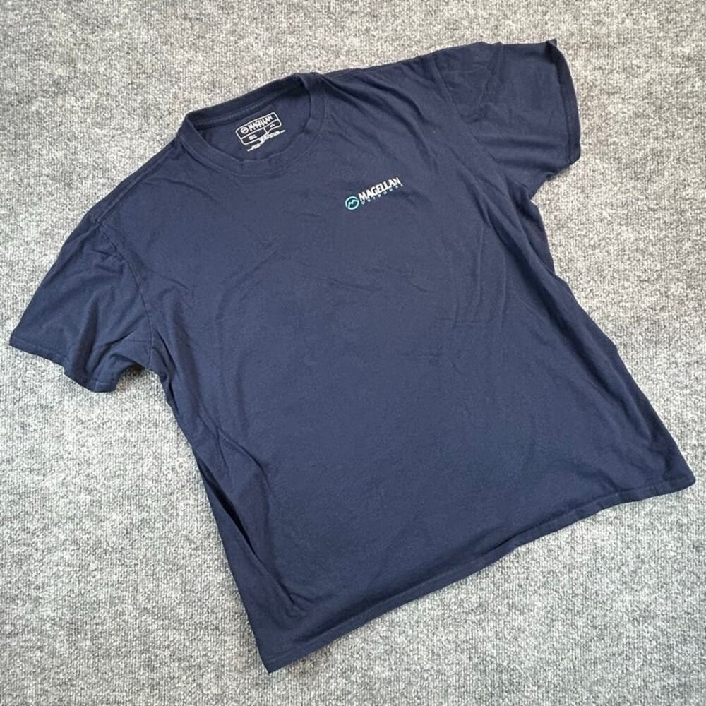 Magellan Outdoors Men’s XL Navy Bass Fishing Graphic T-Shirt Modern